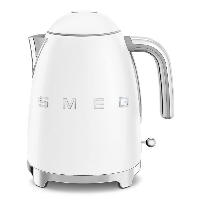 SMEG 50's Retro Style 7 Cup Electric Water Kettle with Automatic Shutoff, Removable Base, and Water Indicator, KLF03WHUS, White